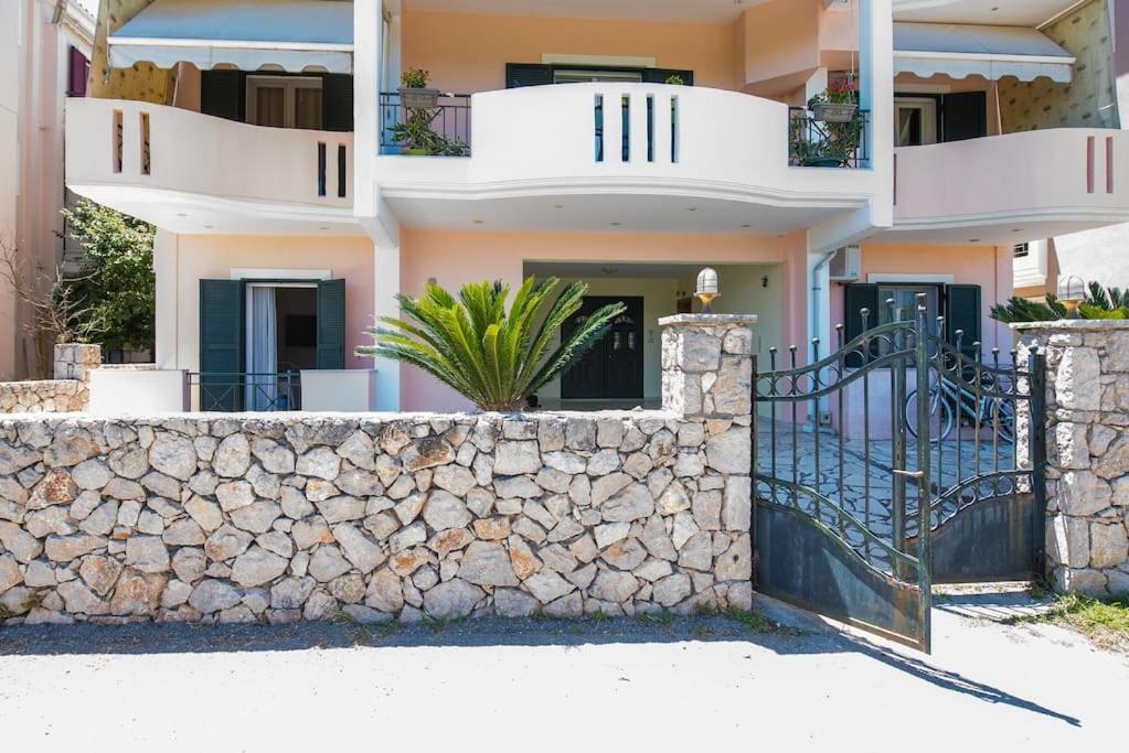 Anna Maria Lefkada City